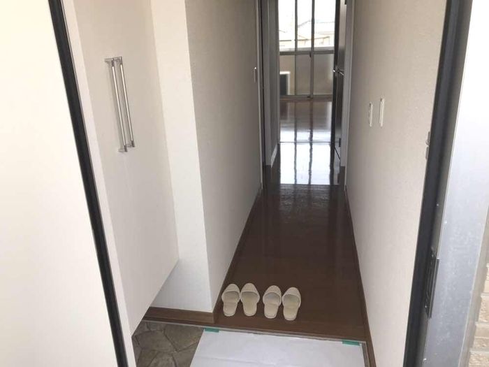 玄関　お問合せはタウンハウジングまで！※現地待合わせ相談可能