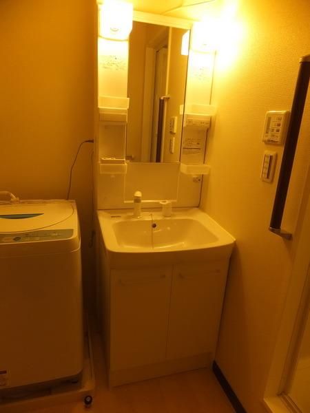 洗面設備　★独立洗面台もあります★