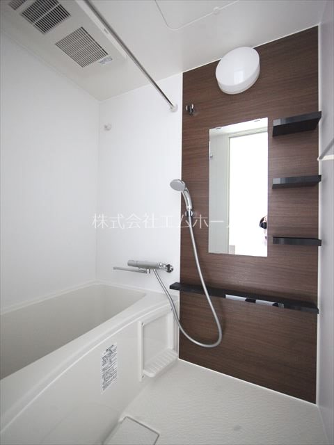 バス・シャワールーム　浴室暖房乾燥機能付バス