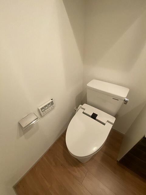 トイレ　洗浄便座付です！