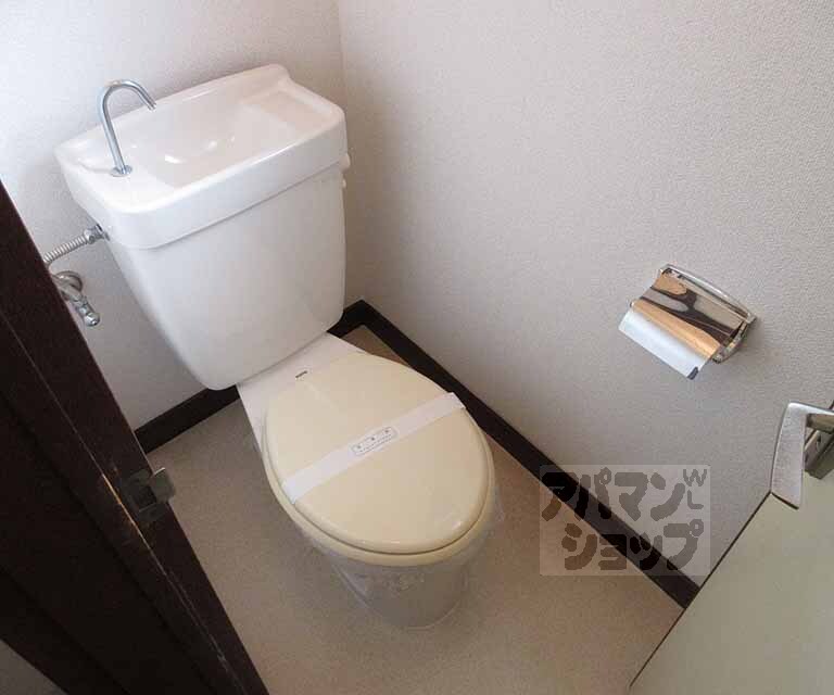 トイレ　清潔感のあるトイレです