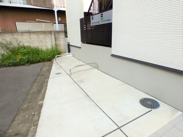 駐車場　バイク置き場２区画