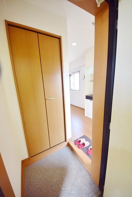 玄関　★お問い合わせはタウンハウジングまで★