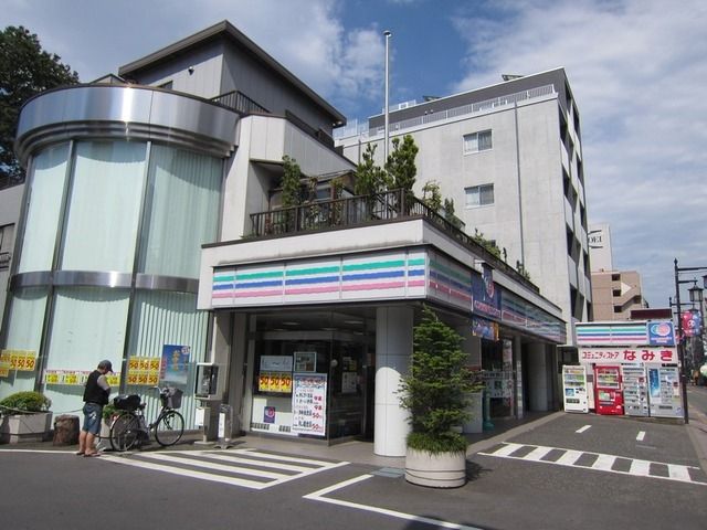 コンビニ　コミュニティ・ストア（コンビニ）まで218m