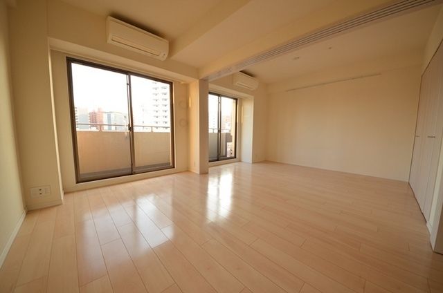 居室・リビング　※他号室参考写真