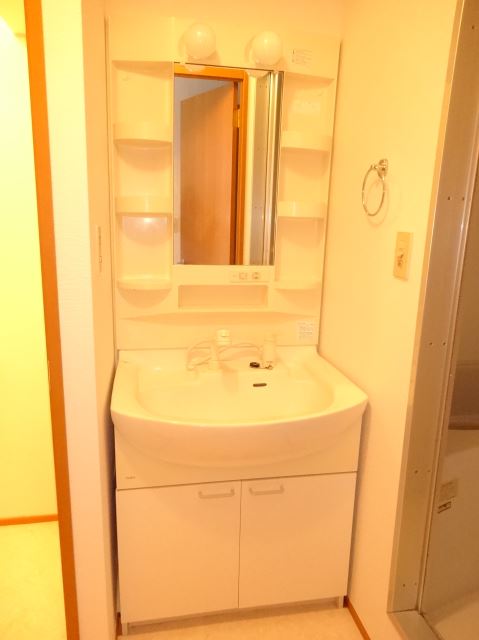 洗面設備　洗髪洗面化粧台