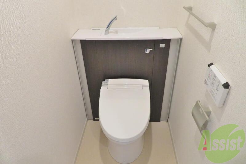 トイレ　これだけ綺麗だと使うのがもったいないくらい綺麗ですよ