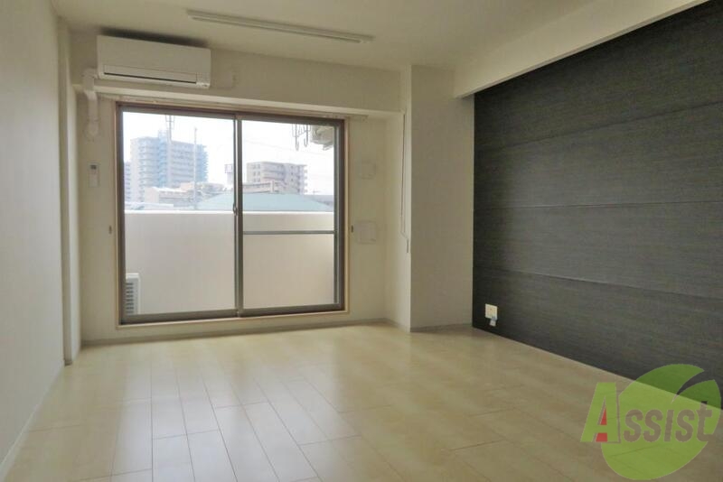 居室・リビング　贅沢な一人暮らしを満喫できる私おススメの築浅物件のご紹介です