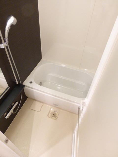 バス・シャワールーム　※別部屋参考写真