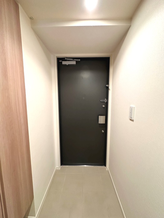 玄関　※別部屋参考写真