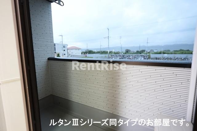 バルコニー　バルコニー