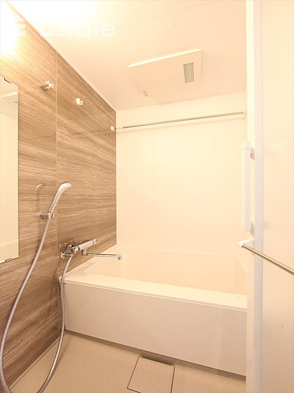 バス・シャワールーム　バスルーム