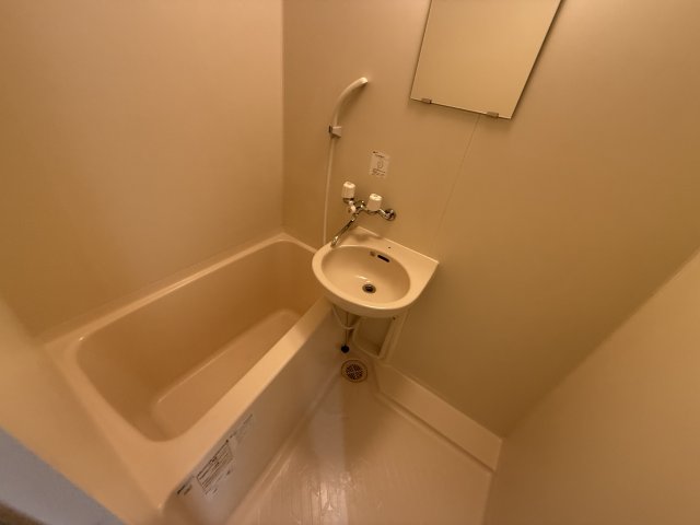 バス・シャワールーム　バストイレセパレートタイプでオススメ♪