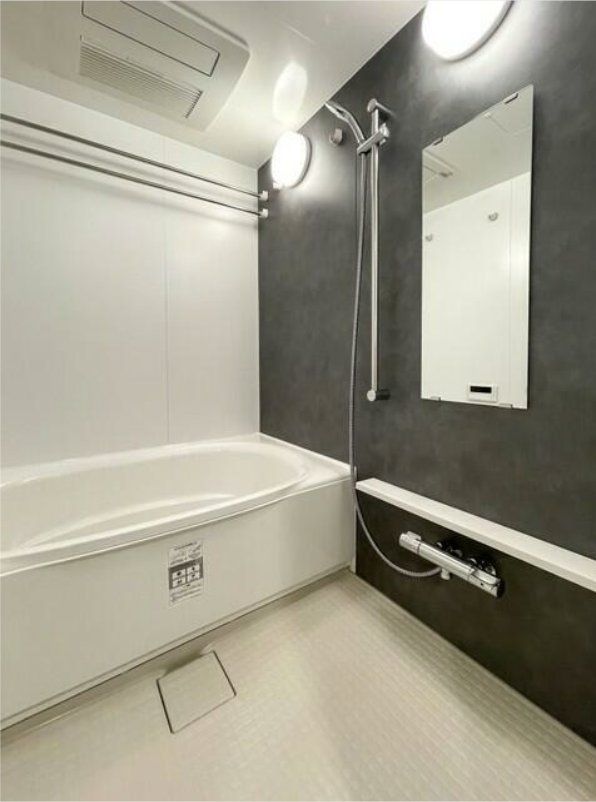 バス・シャワールーム　バス