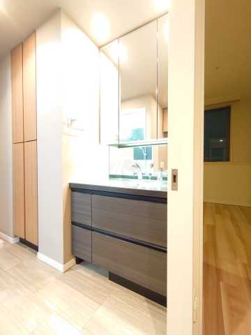 洗面設備　ユニーブル杉並高円寺