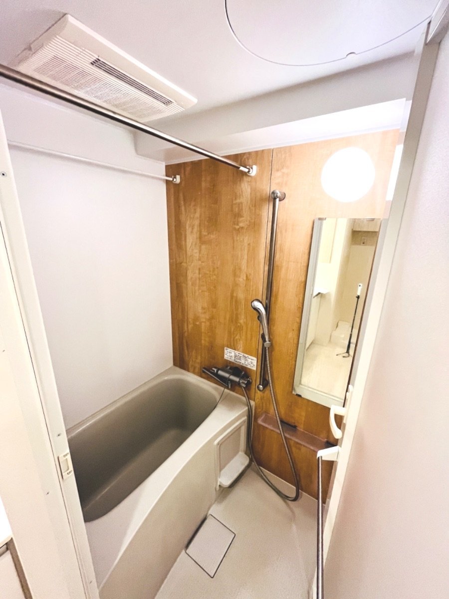 バス・シャワールーム