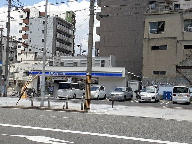 コンビニ　LAWSON桜川二丁目南店（コンビニ）まで350m