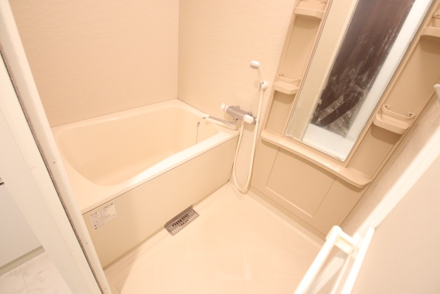 バス・シャワールーム　※別室の参考写真の為、現況優先です。