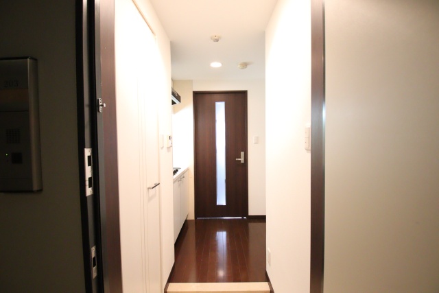 玄関　※別室の参考写真の為、現況優先です。