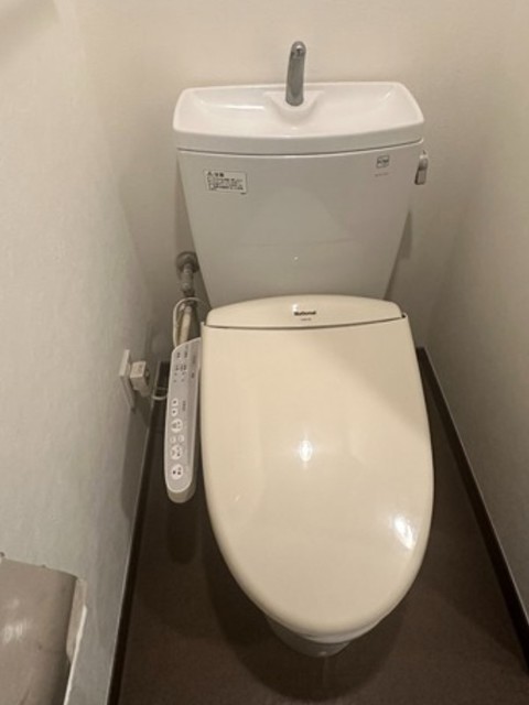 トイレ　トイレ