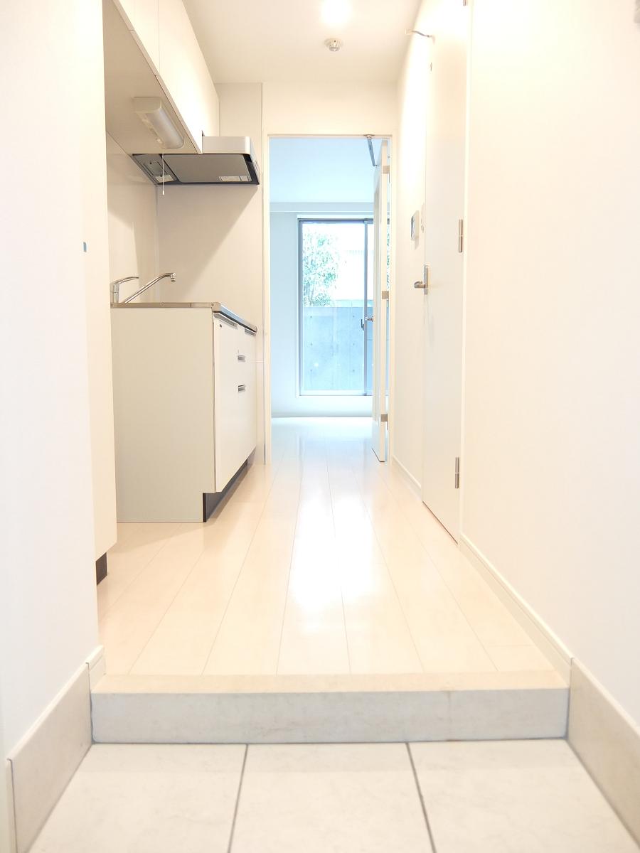 玄関　※参考写真