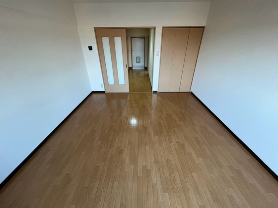 居室・リビング　※別部屋の写真です