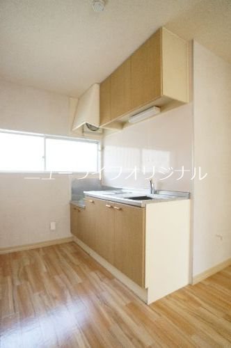 キッチン　コンロは設置幅・ガスの種別を確認の上、ご用意下さい！