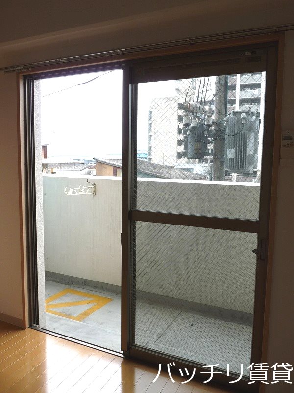 バルコニー　＊画像は別部屋の為イメージ、現状を優先致します