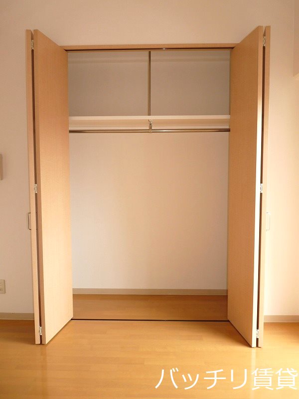 収納　＊画像は別部屋の為イメージ、現状を優先致します