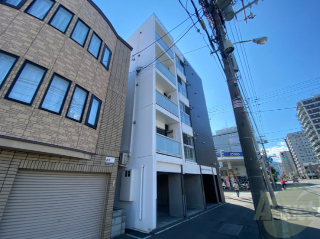 建物外観　札幌市中央区北４条西「ｃａｃａｏ円山」
