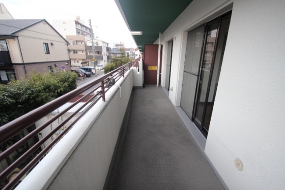 バルコニー　※他部屋のお写真になります