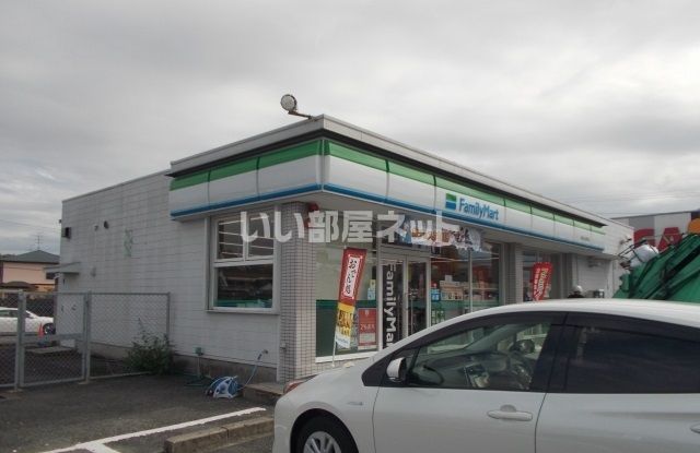 コンビニ　ファミリーマート 奈良上牧町店（コンビニ）まで483m