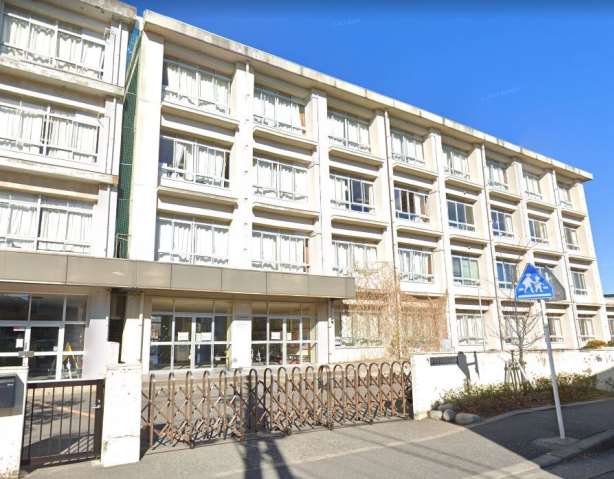 小学校　藤沢市立羽鳥小学校（小学校）まで539m
