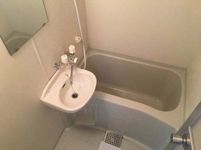 バス・シャワールーム　浴室です。