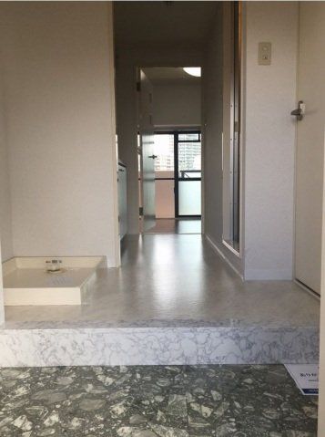 玄関　玄関です。