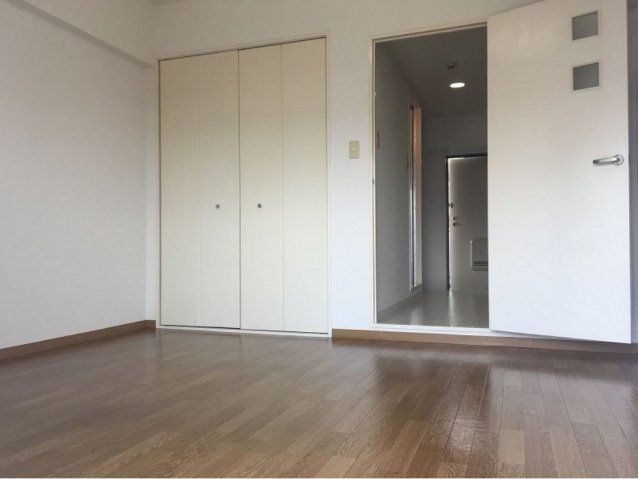 居室・リビング　明るい洋室です。