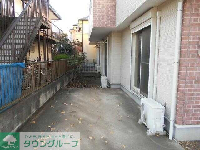 駐車場　タウンハウジング仙川店まで♪