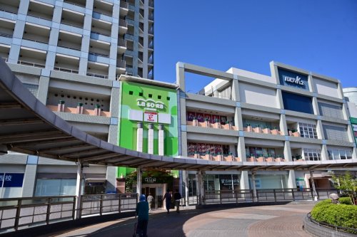 ショッピングセンター　ラソラ川西（ショッピングセンター）まで568m