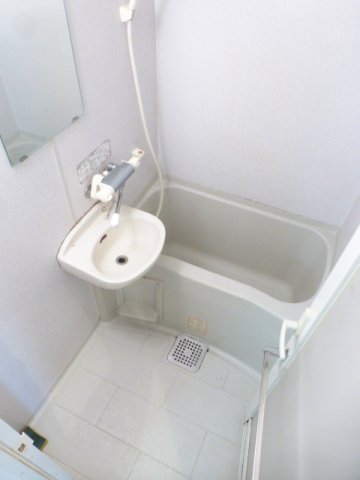 バス・シャワールーム　バス
