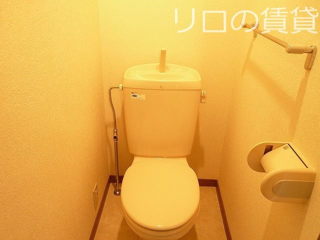 トイレ　別号室