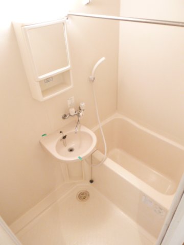 バス・シャワールーム　バス※別部屋参考写真