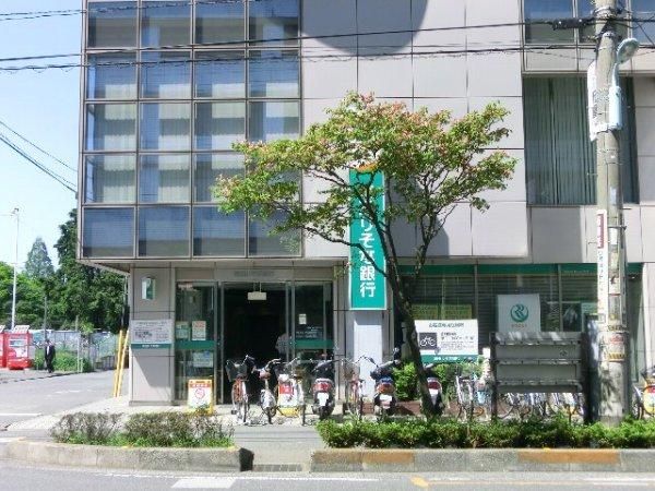 銀行　埼玉りそな銀行 所沢東口支店（銀行）まで328m