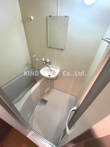 バス・シャワールーム　室内洗濯パン