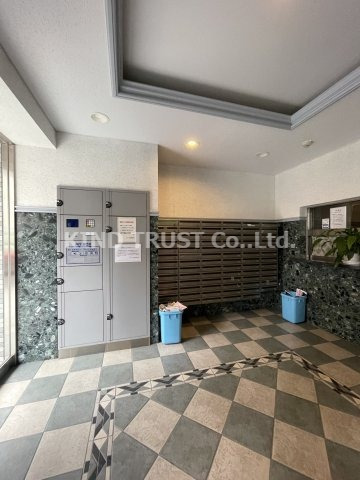 ロビー　毎日通るロビーはこのようになっています メールボックス