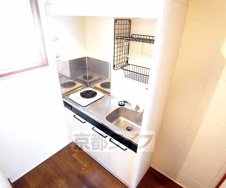 キッチン　コンパクトなキッチンです。