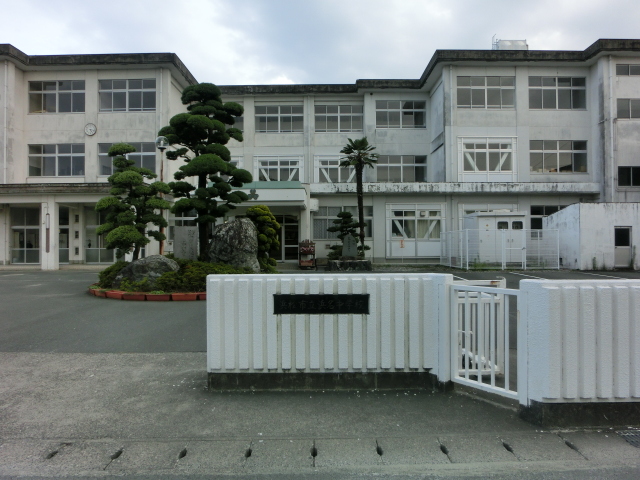 中学校　浜名中学校（中学校）まで1331m