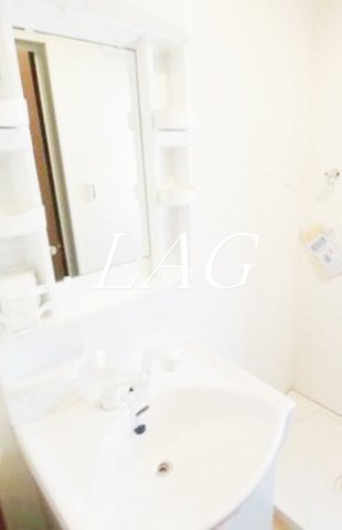 洗面設備　独立洗面台です。