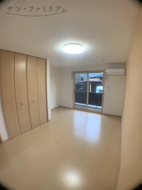 居室・リビング　同一物件別部屋写真