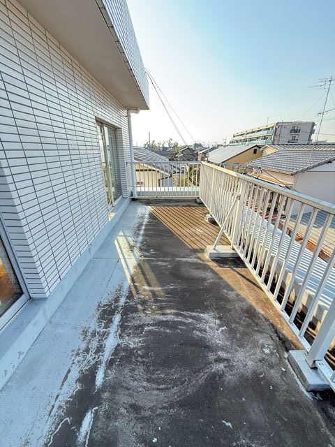 バルコニー　ルーフバルコニー