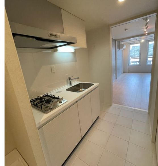 キッチン　コンパクトなキッチンで掃除もラクラク